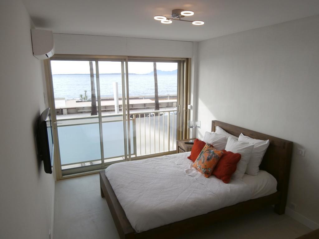 Appartement Iberia Front Sea Juan-les-Pins